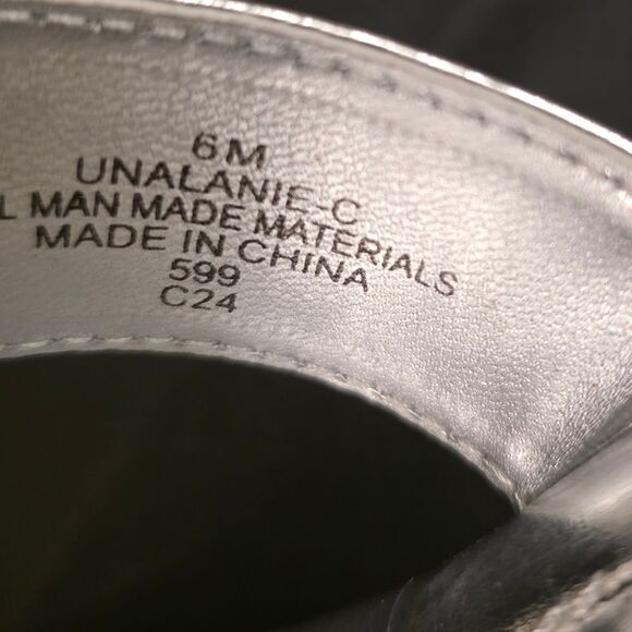 BRAND NEW UNISA METALLIC MULE THONG WOMEN'S SANDALD - Picture 15 of 15